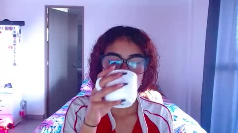 Snapshot of mary_jane1_ chatting on 10-15-25, 12:27 mary online show from 10-15-25, 12:27