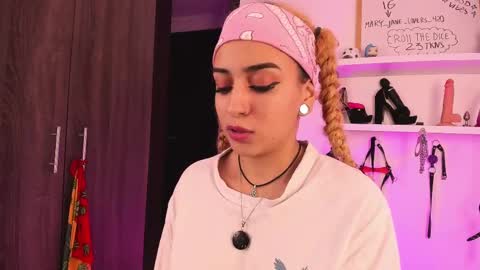 Snapshot of mary_jane_lovers chatting on 02-13-25, 04:22 Mary Jane online show from 02-13-25, 04:22