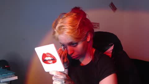                      100   online show from 11-23-25, 06:35