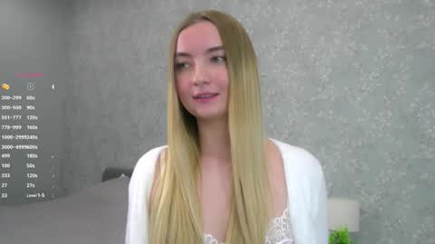 Snapshot of mary_laand chatting on 11-05-25, 08:36 Mary . online show from 11-05-25, 08:36