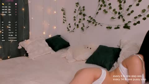 Snapshot of mary_lepson chatting on 12-13-24, 10:51 Mary Lepson online show from 12-13-24, 10:51