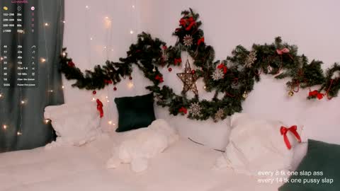 Snapshot of mary_lepson chatting on 12-21-24, 10:28 Mary Lepson online show from 12-21-24, 10:28