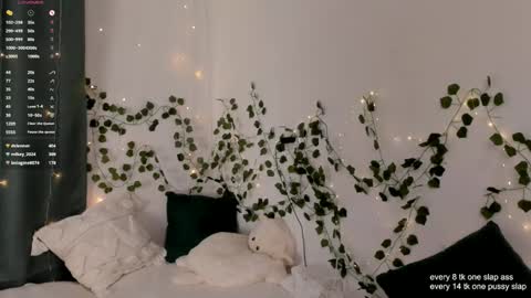 Snapshot of mary_lepson chatting on 01-10-25, 05:02 Mary Lepson online show from 01-10-25, 05:02
