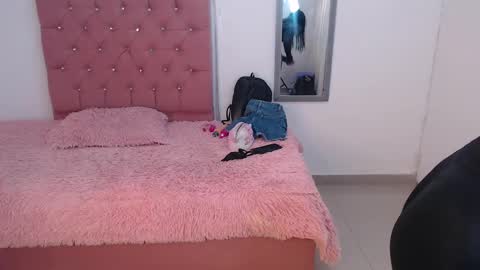 Hi guys im Mary  online show from 02-04-25, 12:11