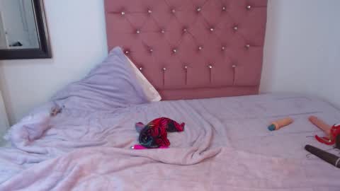 Hi guys im Mary  online show from 03-01-25, 06:43