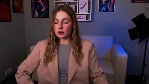 Mary online show from 12-22-25, 08:17