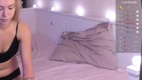 Mary online show from 12-02-25, 11:48