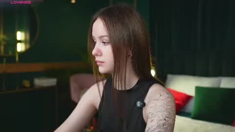 Snapshot of mary_sparkle_ chatting on 07-08-26, 03:00 yours fetish mary online show from 07-08-26, 03:00