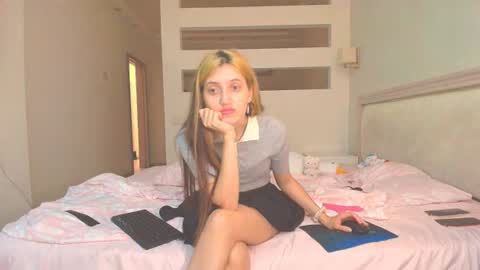 marya442004 online show from 10-10-25, 04:55
