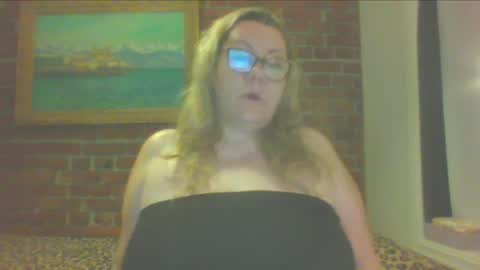 Snapshot of marychubby chatting on 05-20-26, 08:04 MaryChubby online show from 05-20-26, 08:04