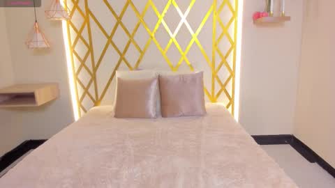   online show from 02-03-26, 01:16