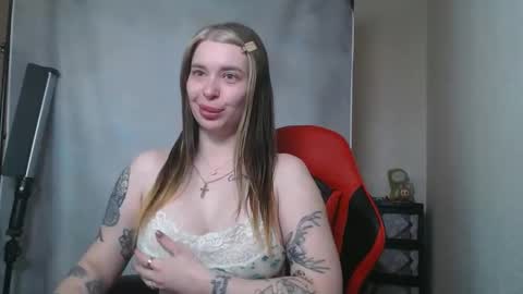 Snapshot of maryh0tlove chatting on 04-19-26, 09:41 maryh0tlove online show from 04-19-26, 09:41