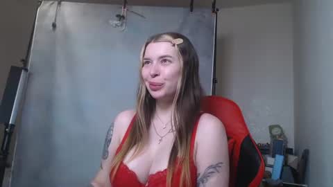 Snapshot of maryh0tlove chatting on 06-30-26, 01:56 maryh0tlove online show from 06-30-26, 01:56