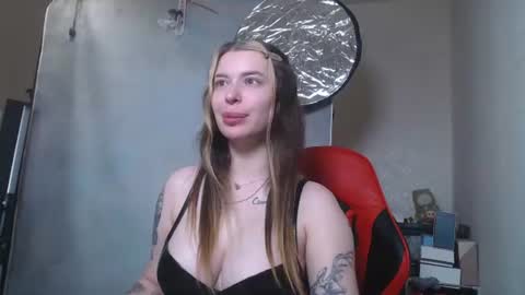 Snapshot of maryh0tlove chatting on 07-18-26, 10:19 maryh0tlove online show from 07-18-26, 10:19