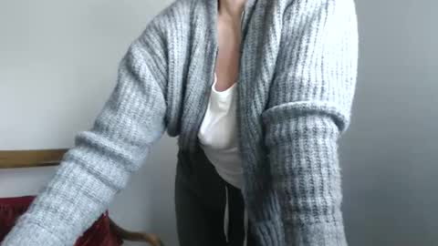 Maryil online show from 12-26-24, 03:42