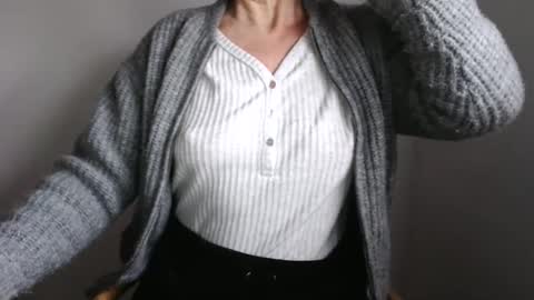 Maryil online show from 12-31-24, 09:53