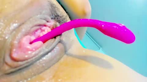 Snapshot of maryjoe11 chatting on 01-22-25, 04:02 maryjoe11 online show from 01-22-25, 04:02