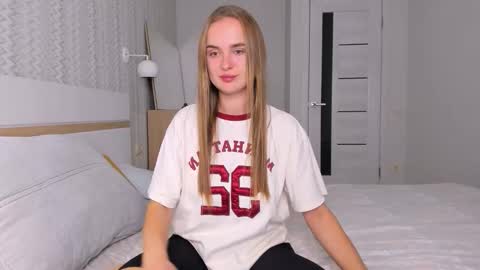 Snapshot of marylee_21 chatting on 10-12-25, 07:57 Mari online show from 10-12-25, 07:57