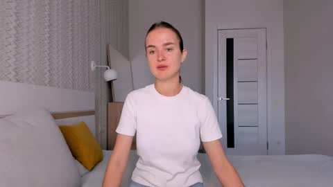 Snapshot of marylee_21 chatting on 11-04-25, 06:34 Mari online show from 11-04-25, 06:34