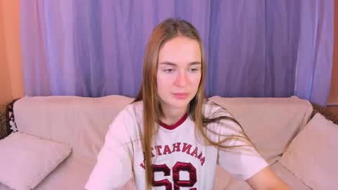 Snapshot of marylee_21 chatting on 11-24-25, 06:57 Mari online show from 11-24-25, 06:57