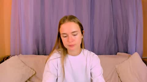 Snapshot of marylee_21 chatting on 11-27-25, 07:21 Mari online show from 11-27-25, 07:21