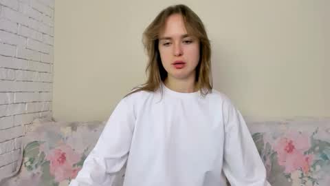 Snapshot of marylee_21 chatting on 03-19-26, 07:12 Mari online show from 03-19-26, 07:12