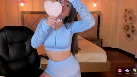  Mary  online show from 04-07-26, 01:00