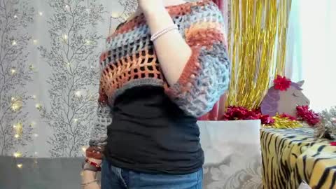 Mary Lou online show from 12-26-24, 08:39