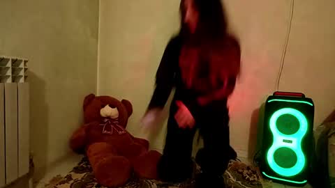 Trixie online show from 03-26-26, 06:35