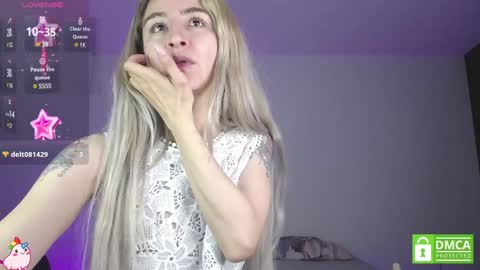 Snapshot of marylyrose chatting on 01-02-25, 03:48 maryly rose online show from 01-02-25, 03:48