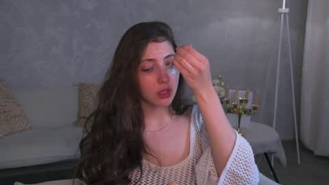 Snapshot of marymillerr chatting on 06-03-26, 06:27 Mary Miller online show from 06-03-26, 06:27