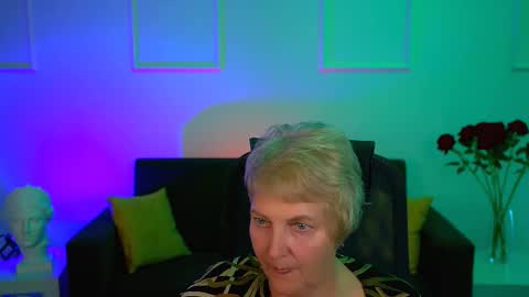 Snapshot of marymogan chatting on 10-06-25, 08:12 marymogan online show from 10-06-25, 08:12