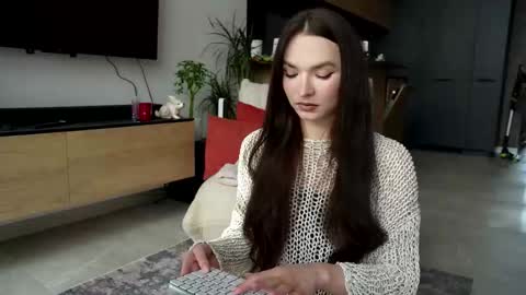 Marina online show from 11-13-25, 10:14