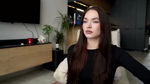 Marina online show from 11-30-25, 11:36