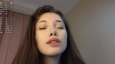 Hi Im Olivia Im new here3 online show from 05-29-26, 03:04