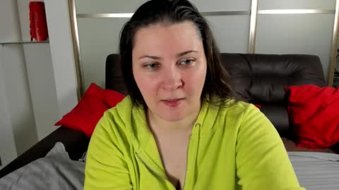 Snapshot of maryswon chatting on 09-20-25, 12:06 Mary online show from 09-20-25, 12:06