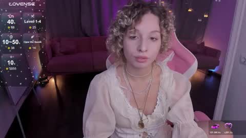 Snapshot of marywohlberg chatting on 11-27-25, 06:26 Mary online show from 11-27-25, 06:26