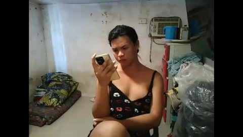Snapshot of masabo18 chatting on 05-18-26, 05:13 masabo18 online show from 05-18-26, 05:13