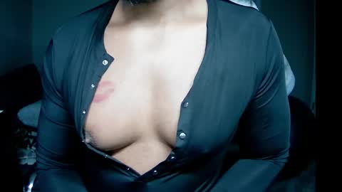Snapshot of masculine9hard210085 chatting on 09-22-25, 06:37 masculine9hard210085 online show from 09-22-25, 06:37