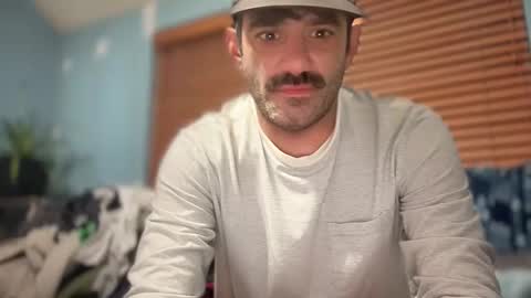 Masculine Hole online show from 10-15-25, 02:11