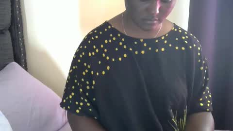 Cate online show from 10-31-25, 07:31