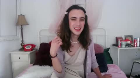 Snapshot of masharose chatting on 10-10-25, 04:00 masharose online show from 10-10-25, 04:00