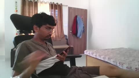 maskboyz2003 online show from 02-27-25, 04:20