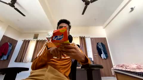 Mask Boy online show from 12-16-24, 08:20