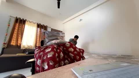 Mask Boy online show from 12-31-24, 03:23