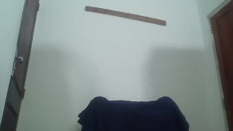 Snapshot of masked_shy_girl chatting on 01-19-25, 11:34 masked_shy_girl online show from 01-19-25, 11:34