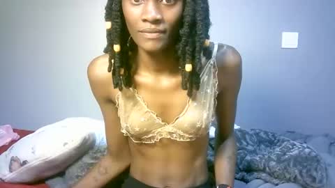 maskgang001 online show from 09-22-25, 02:46