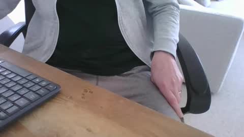 Snapshot of maskime59 chatting on 12-05-25, 09:18 maskime59 online show from 12-05-25, 09:18