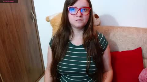 Monica online show from 05-08-26, 09:42