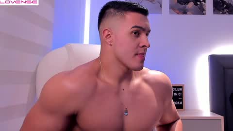 Snapshot of mason_bennet chatting on 01-12-25, 07:11 Mason Bennet online show from 01-12-25, 07:11